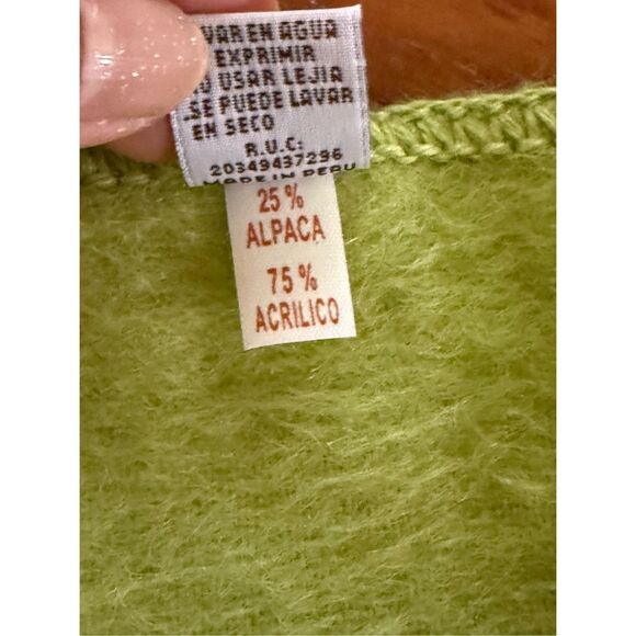 ALPACA CAMARGO Scarf / Wrap W 9”X L 64” Lime - Picture 7 of 7